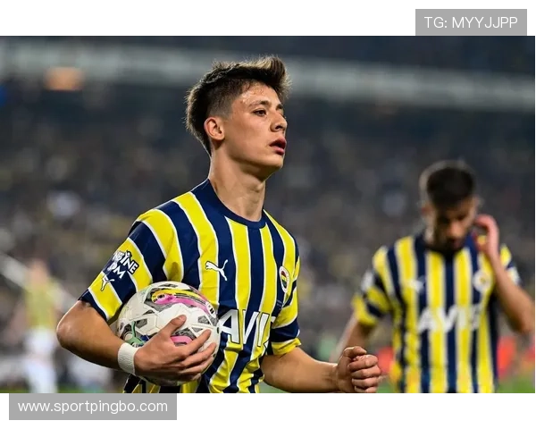 居莱尔是否被豪门浪费：战术适配性与成长空间解析